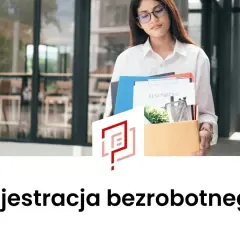 Kobieta z pudełkiem rzeczy osobistych i dokumentem "Resignation" wychodzi z biura.