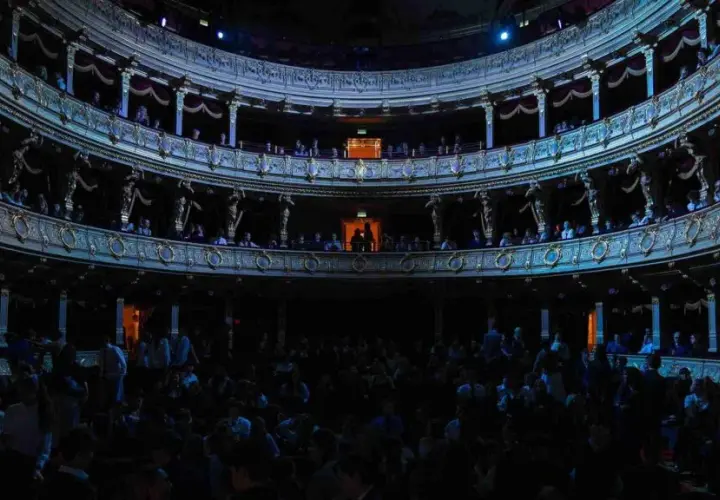 Jakie programy edukacyjne proponuje teatr operowy dla dzieci i dorosłych?