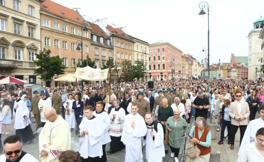 Czerwiec 2026 - Dni wolne i Boże Ciało: Jak sprytnie zaplanować?