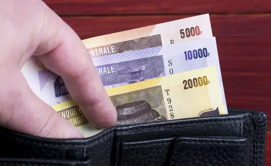 Sprzedaż mieszkania z kredytem - jak to zrobić bezpiecznie?