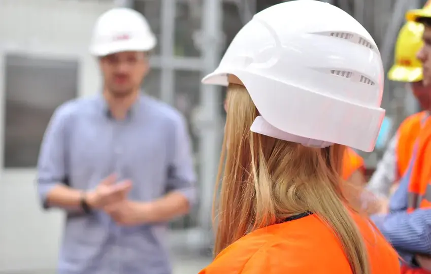 Fizyka techniczna praca po studiach – jakie masz możliwości zatrudnienia?