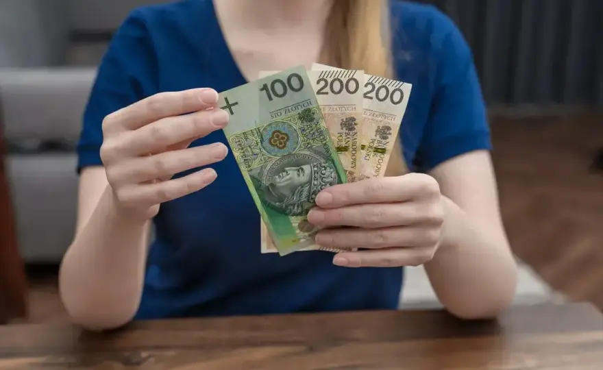 Świadczenie rodzicielskie - 1000 zł bez macierzyńskiego?