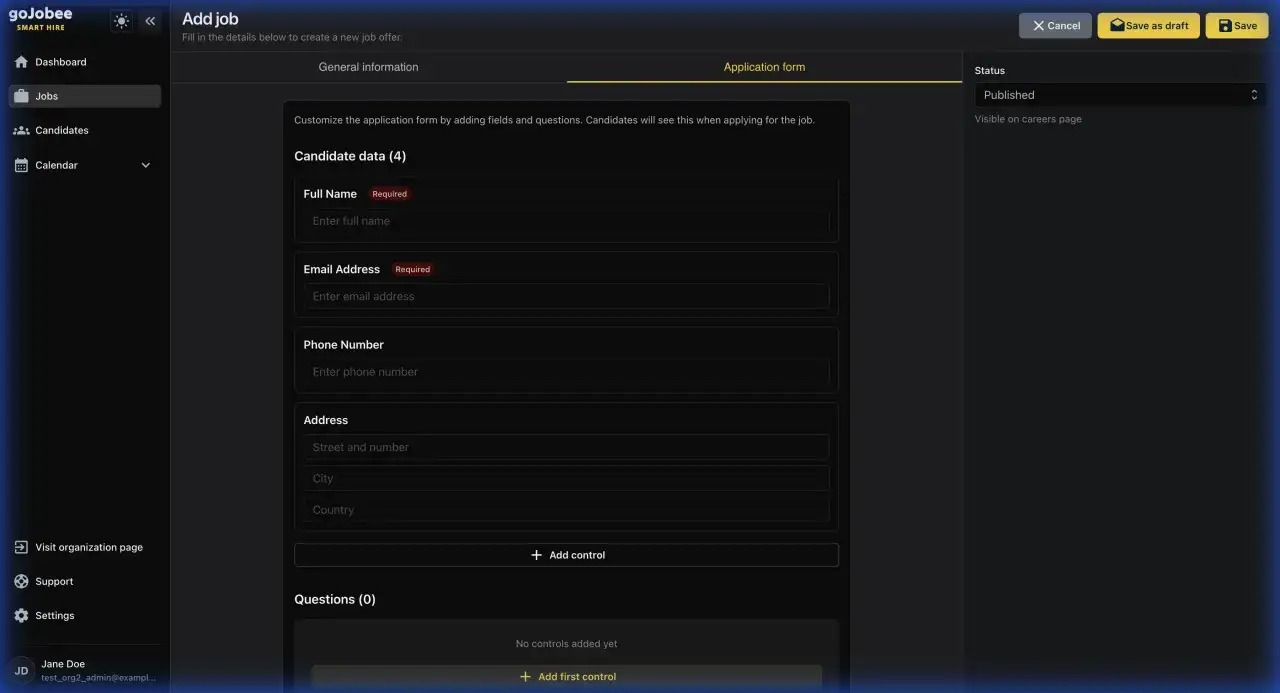 Formularz dodawania oferty pracy, gdzie można edytować dane kandydatów, pytania i status publikacji.